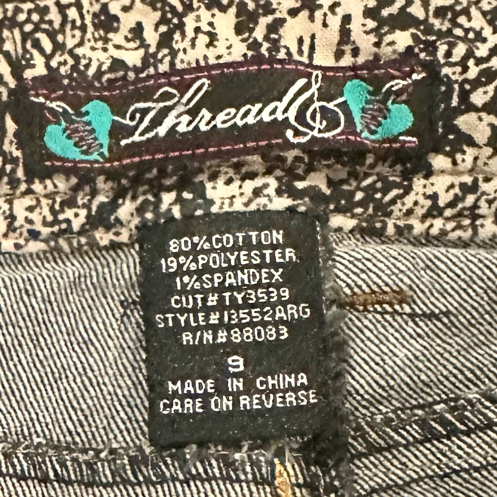 Threads Mid Rise Vintage Jeans Size 9 - Picture 11 of 11
